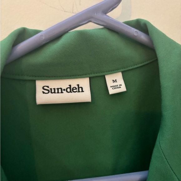 Aritzia button up - Picture 2 of 2